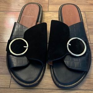 Avril Black Sandals w/ Gold Hardware - sz 9.5